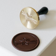 Chocolate stamp vanilla flower large