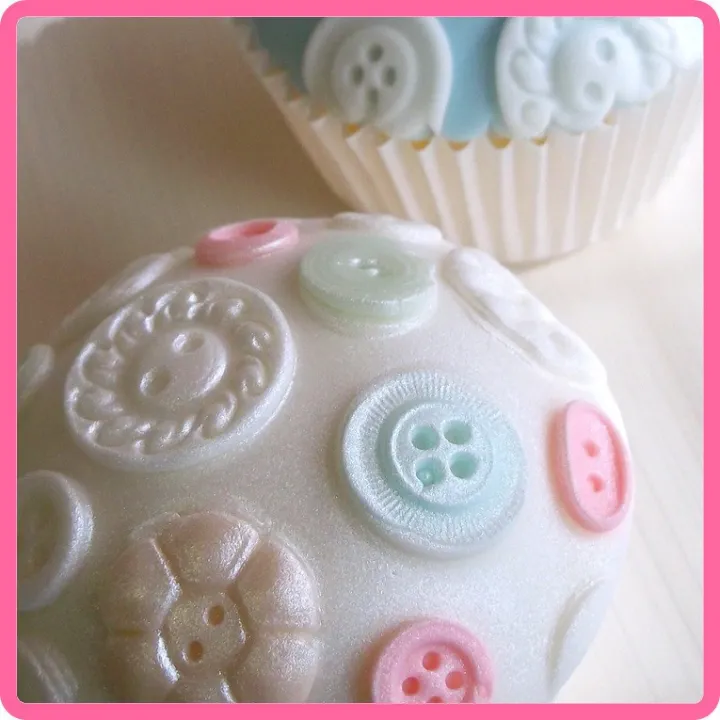 Silicone embosser Small buttons for realistic decorations