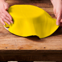 SALE!!! Rollfondant Decke Gelb, Ø 36 cm