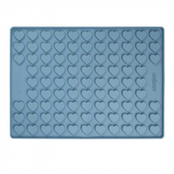 Baking mat for medium dog treats hearts