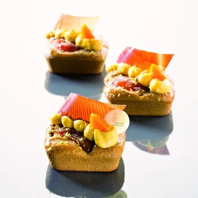 Perforierte Silikonmatte Quadrat 6.5 cm für Tartes, Teigkörbchen und andere süsse oder salzige Gebäcke Deiner Wahl