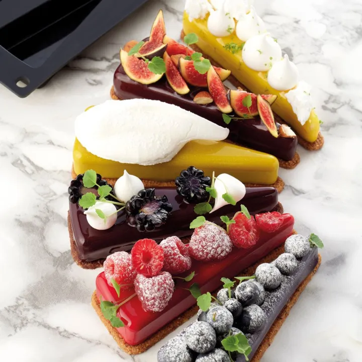Create real patisserie dreams with the silicone cake mold