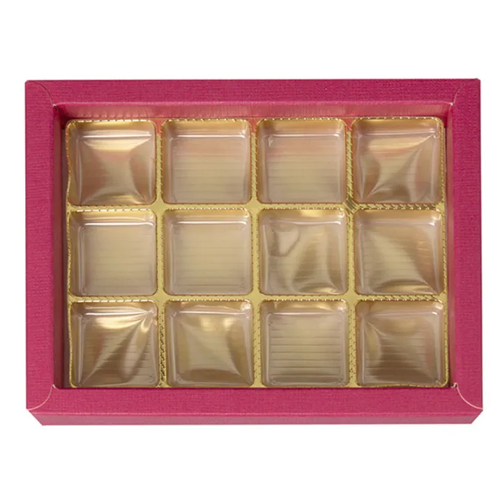 Confezione di cioccolato rosa per 12 cioccolatini per regali nobili
