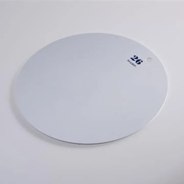 Fond de tarte en plastique Ø 26 cm pour le transport de la tarte et le nappage