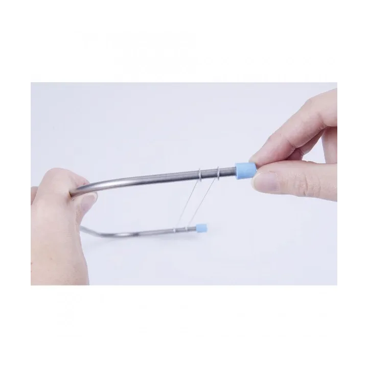 Sponge/cake cutter for perfect cake bases