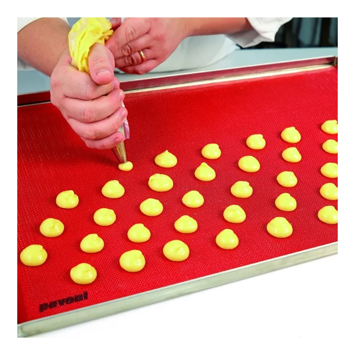 Tapis de cuisson professionnel perforé pour Éclairs et autres pâtisseries