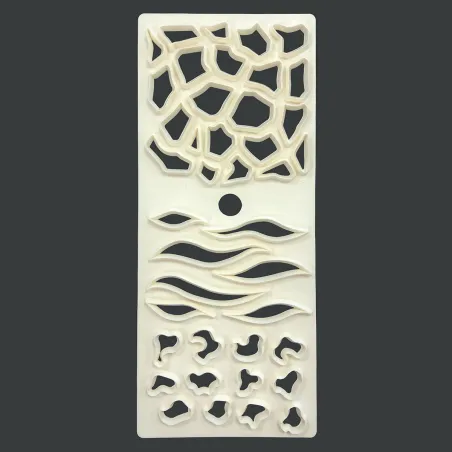 Animal pattern cutters for cakes and cupcakes