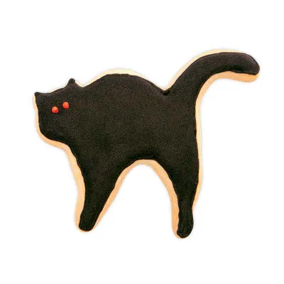Cookie cutter cat with hump