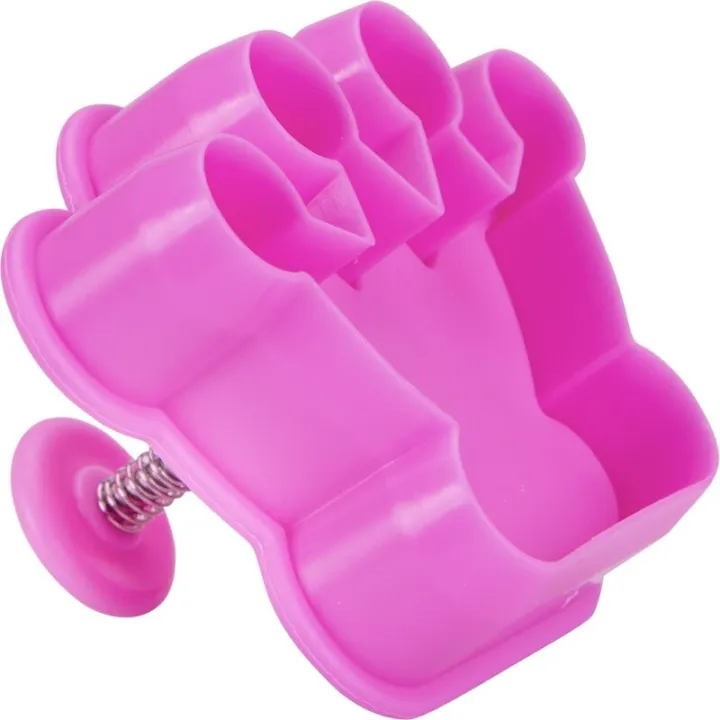 Crown cookie cutter with ejector