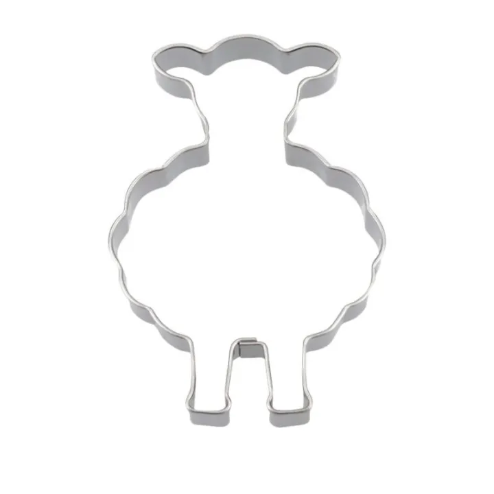 Emporte-pièce avec un mouton pour des biscuits joliment décorés