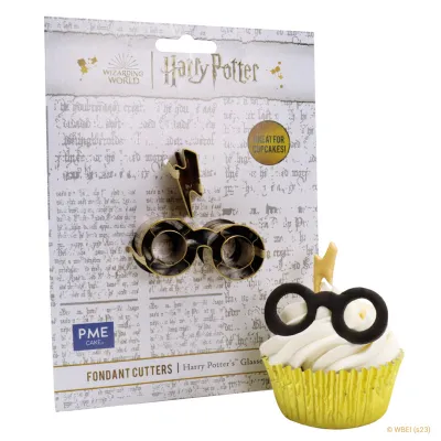 Harry Potter cookie cutter glasses and lightning bolt, small