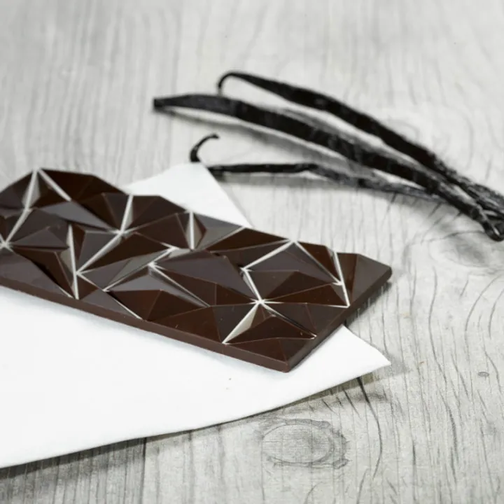 Black Zabuye Couverture 83% pour des créations en chocolat noir