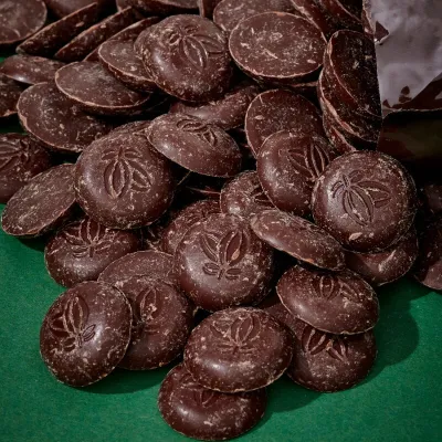 Elmer, Choba Choba Couverture 64% de production équitable pour des pralines raffinées