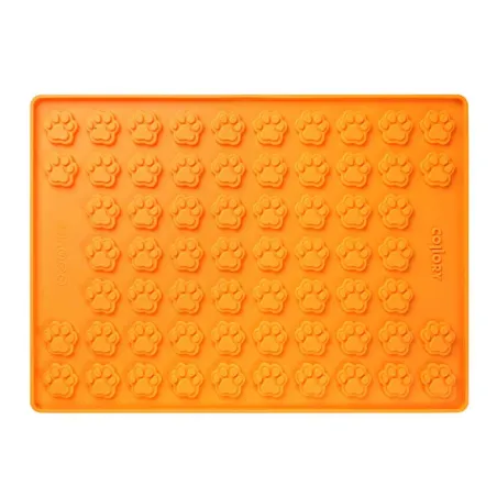 Baking mat for medium dog treats Paws