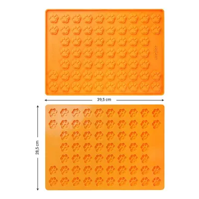 Baking mat for medium dog treats Paws