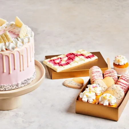 Cake icing snow white, 1 kg for elegantly shiny cakes
