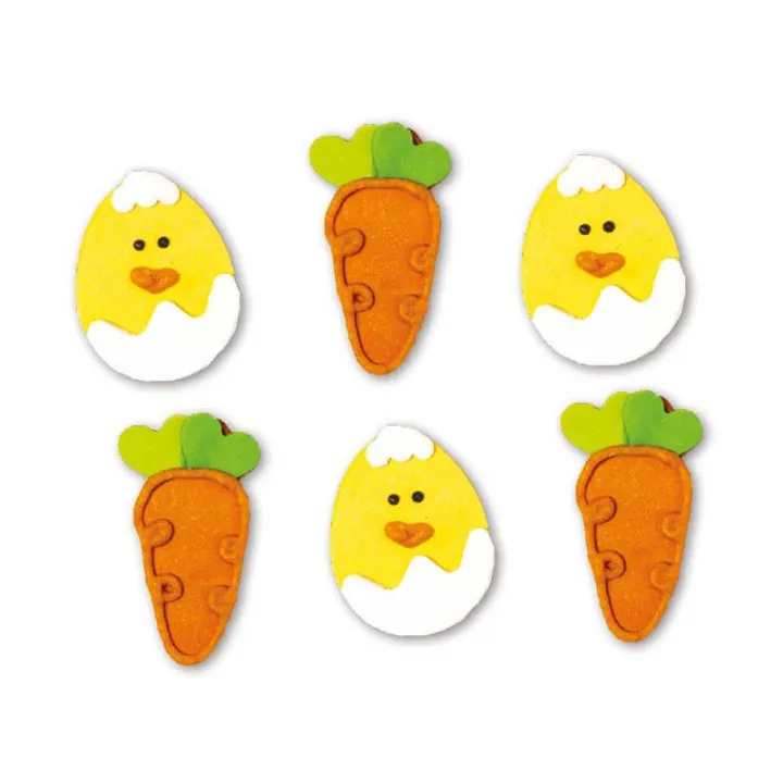 Sugar decoration chicks and carrots