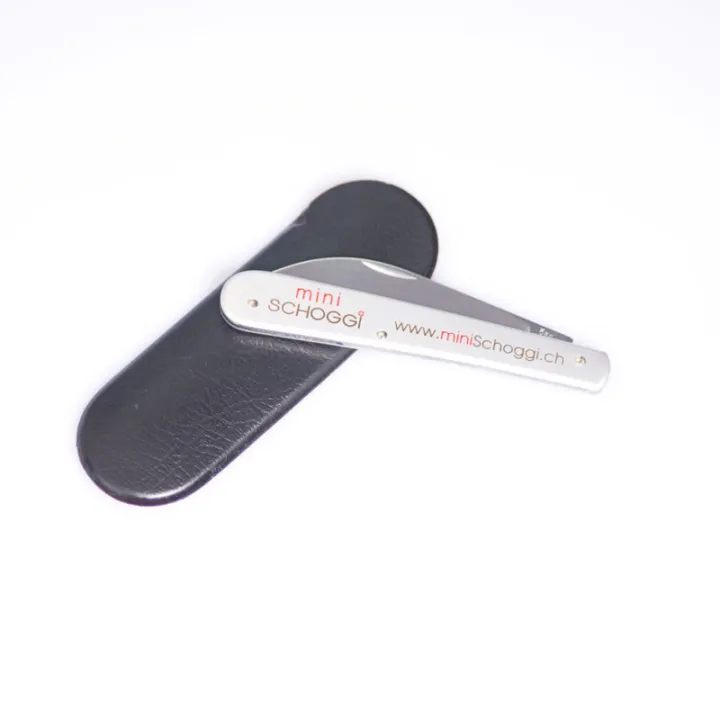 Folding miniSchoggi baker's knife for perfectly sliced bread