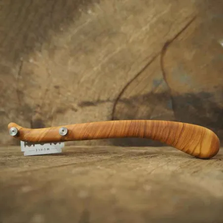Olive baker's knife for perfectly sliced bread