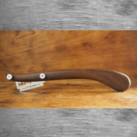 Teak baker's knife for perfectly sliced bread