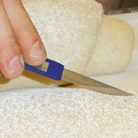 Baguette baker's knife handle for practical baguette blades