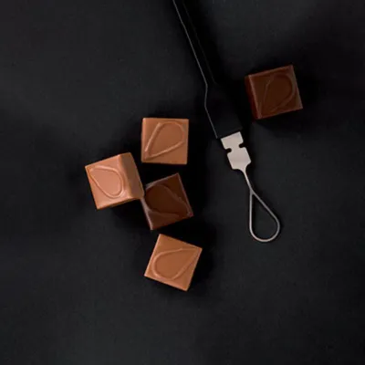 Decor praline fork drops for refining trempiert pralines