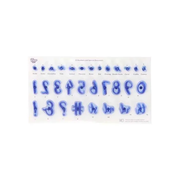 Set per goffratura di numeri e segni per decorazioni in fondente