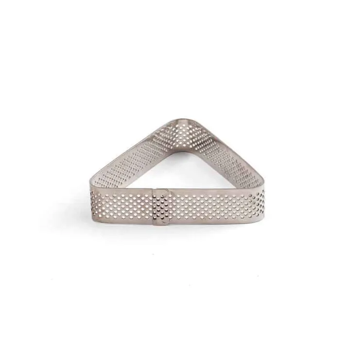 Perforated triangular cake ring, 9 cm x 8 cm x 2 cm