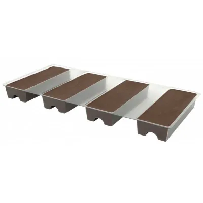 Grater for chocolate shavings for decorating cakes