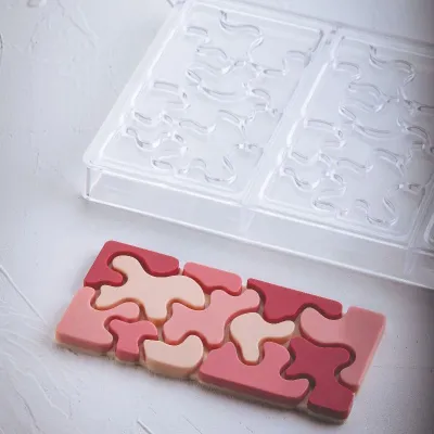Chocolate bar casting mold stains