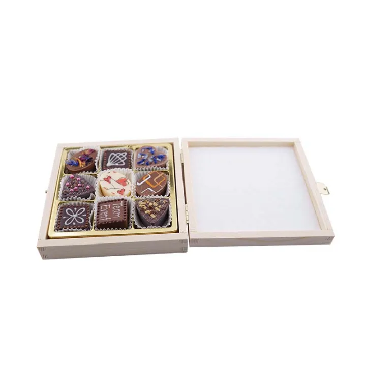Scatola di legno per 9 cioccolatini