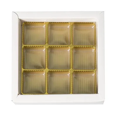 White chocolate packaging for 9 chocolates for fine gifts