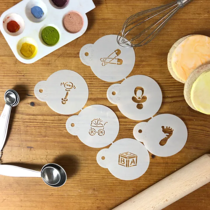 Stencil per bambini per creare simpatici motivi sui vostri dessert