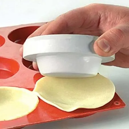 Silicone cookie cutter / press-on round and conical Ø 8 cm