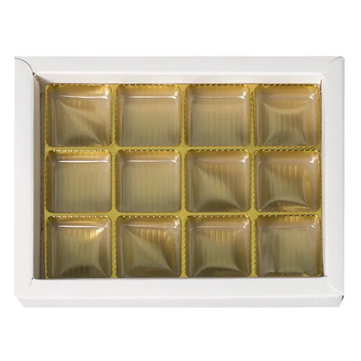 Emballage blanc pour 12 pralines pour cadeaux raffinés
