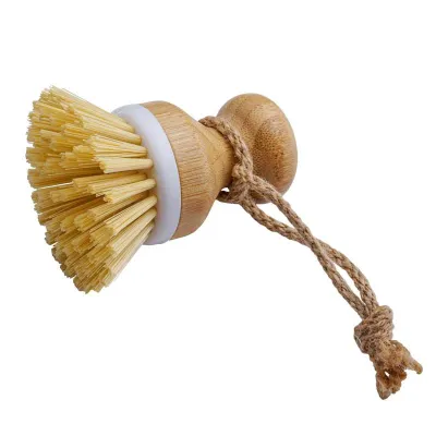 Cleaning brush for proofing baskets