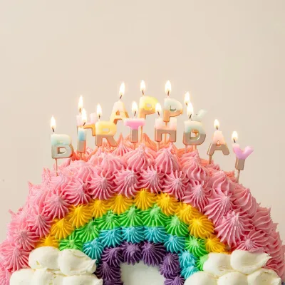 Candele a forma di lettera Buon compleanno pastello e oro