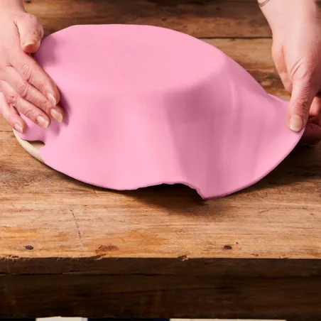 Roll fondant blanket pink