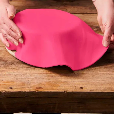 Copertura in pasta di zucchero rosa