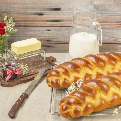 Zopf Bread Baking Course in Zurich Adliswil – 04.12.2026