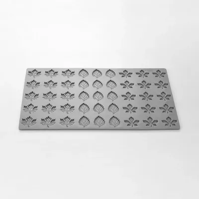 Silicone mold Hüppen leaf mix, 45 pieces