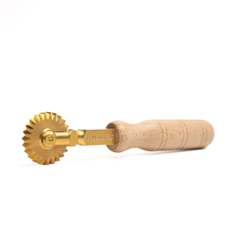 Professional pasta dough wheel serrated edge, 4 mm