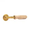Rotella per pasta professionale con bordo dentellato, 4 mm