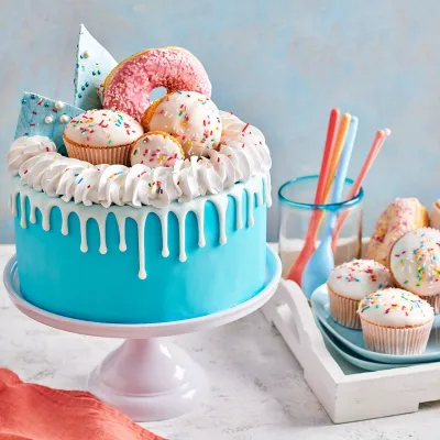 FunCakes Soft melting fondant Dip 'n Drip – Shiny Fondant icing for your baked goods