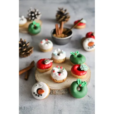 FunCakes Soft Melting Fondant Dip 'n Drip – Glossy Fondant icing for your baked goods