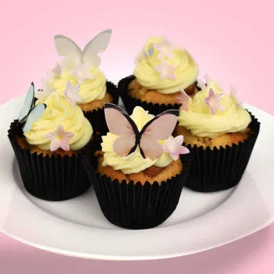 Pastel-colored butterflies and lilies made of edible paper, 39 pieces