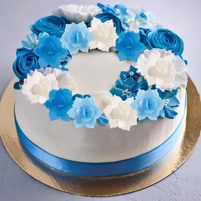 White and blue water lilies made of edible paper, Ø 4.5 cm