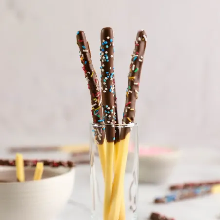 FunCakes Sugar Sprinkles – Colourful Sprinkles for a Vibrant Look