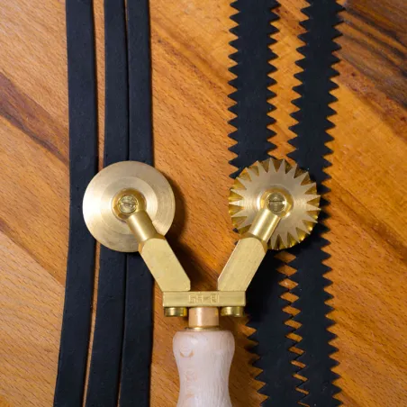 Professional pasta dough wheel combi wave and smooth