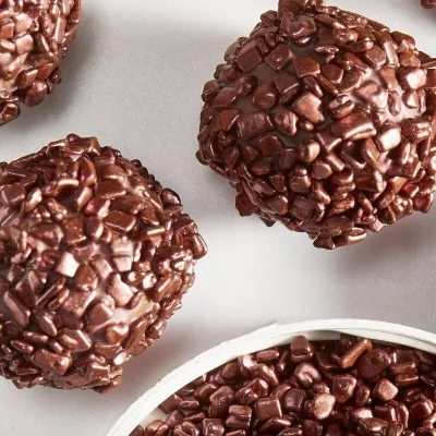 Chocolate granules metallic red, 350 g